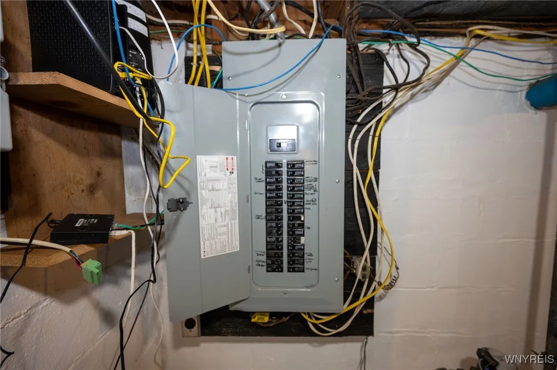 486 Potters Road, West Seneca, New York 14220, West Seneca, New York 14220, ,Commercial Sale,For Sale,486 Potters Road, West Seneca, New York 14220,0,B1645882