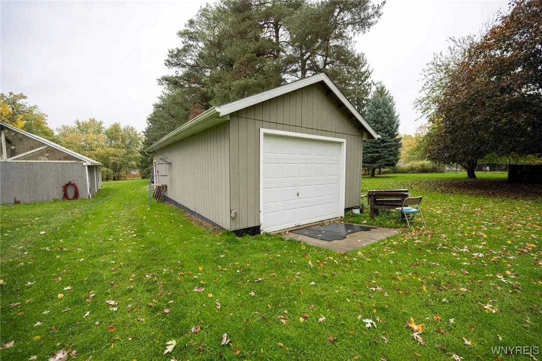 486 Potters Road, West Seneca, New York 14220, West Seneca, New York 14220, ,Commercial Sale,For Sale,486 Potters Road, West Seneca, New York 14220,0,B1645882