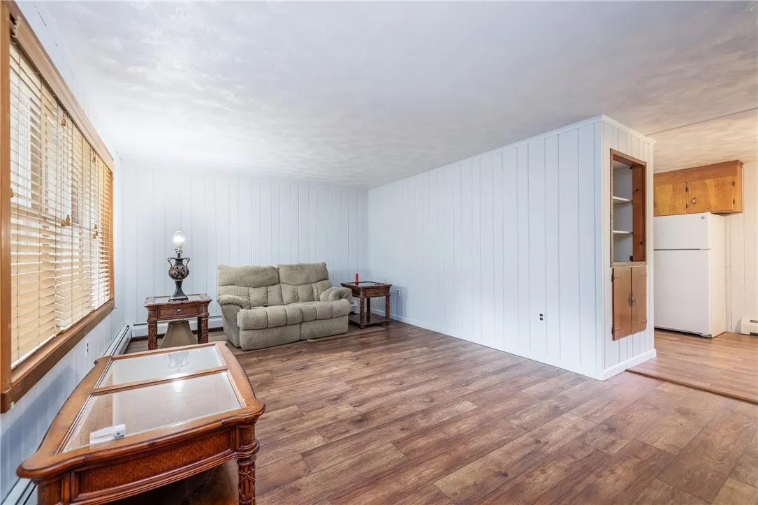 3851 Mount Read Boulevard, Greece, New York 14616, Greece, New York 14616, 3 Bedrooms Bedrooms, 5 Rooms Rooms,1 BathroomBathrooms,Residential,For Sale,3851 Mount Read Boulevard, Greece, New York 14616,0,R1646254