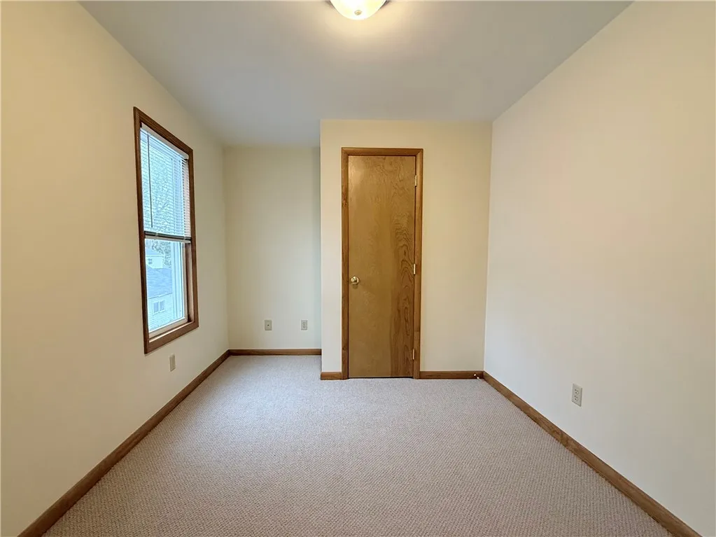 238 B Glenwood Avenue, Horseheads, New York 14903, Horseheads, New York 14903, 3 Bedrooms Bedrooms, 9 Rooms Rooms,1 BathroomBathrooms,Residential Lease,For Rent,238 B Glenwood Avenue, Horseheads, New York 14903,0,R1646732