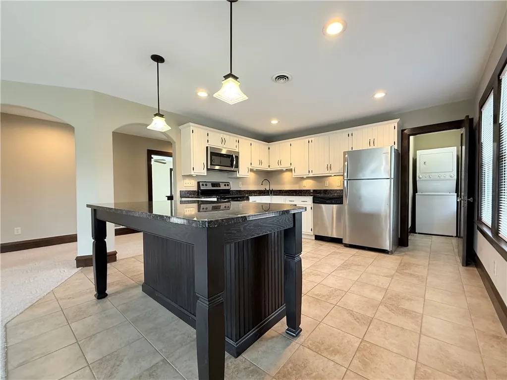 161 B Oakwood Avenue A, Horseheads, New York 14903, Horseheads, New York 14903, 2 Bedrooms Bedrooms, 6 Rooms Rooms,1 BathroomBathrooms,Residential Lease,For Rent,161 B Oakwood Avenue A, Horseheads, New York 14903,0,R1646735