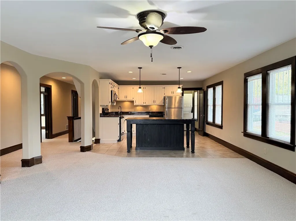 161 B Oakwood Avenue A, Horseheads, New York 14903, Horseheads, New York 14903, 2 Bedrooms Bedrooms, 6 Rooms Rooms,1 BathroomBathrooms,Residential Lease,For Rent,161 B Oakwood Avenue A, Horseheads, New York 14903,0,R1646735