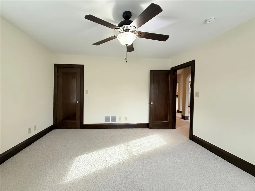 161 B Oakwood Avenue A, Horseheads, New York 14903, Horseheads, New York 14903, 2 Bedrooms Bedrooms, 6 Rooms Rooms,1 BathroomBathrooms,Residential Lease,For Rent,161 B Oakwood Avenue A, Horseheads, New York 14903,0,R1646735