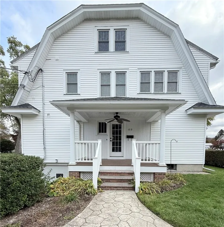 161 B Oakwood Avenue A, Horseheads, New York 14903, Horseheads, New York 14903, 2 Bedrooms Bedrooms, 6 Rooms Rooms,1 BathroomBathrooms,Residential Lease,For Rent,161 B Oakwood Avenue A, Horseheads, New York 14903,0,R1646735