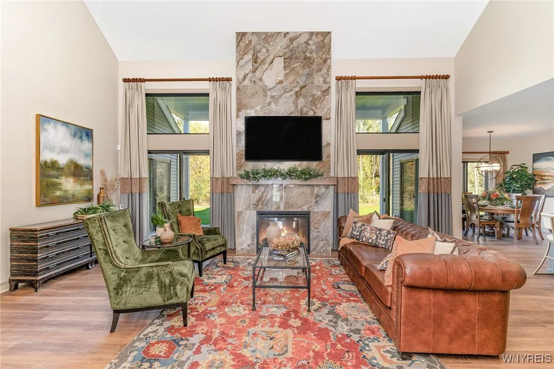 5211 Kandefer's Trail, Clarence, New York 14221, Clarence, New York 14221, 4 Bedrooms Bedrooms, 10 Rooms Rooms,3 BathroomsBathrooms,Residential,For Sale,5211 Kandefer's Trail, Clarence, New York 14221,0,B1646728