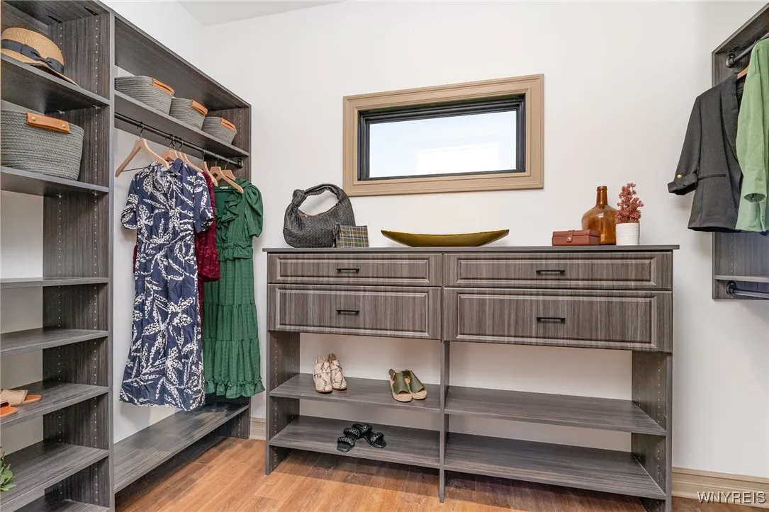 5211 Kandefer's Trail, Clarence, New York 14221, Clarence, New York 14221, 4 Bedrooms Bedrooms, 10 Rooms Rooms,3 BathroomsBathrooms,Residential,For Sale,5211 Kandefer's Trail, Clarence, New York 14221,0,B1646728