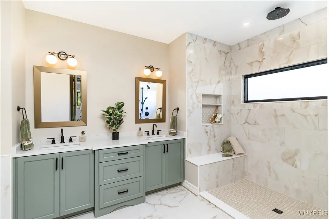 5211 Kandefer's Trail, Clarence, New York 14221, Clarence, New York 14221, 4 Bedrooms Bedrooms, 10 Rooms Rooms,3 BathroomsBathrooms,Residential,For Sale,5211 Kandefer's Trail, Clarence, New York 14221,0,B1646728