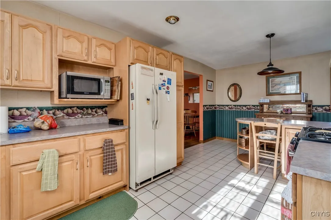 18223 Ny State Route 177 225, Adams, New York 1360, Adams, New York 13606, 3 Bedrooms Bedrooms, 11 Rooms Rooms,2 BathroomsBathrooms,Residential,For Sale,18223 Ny State Route 177 225, Adams, New York 1360,0,S1646876