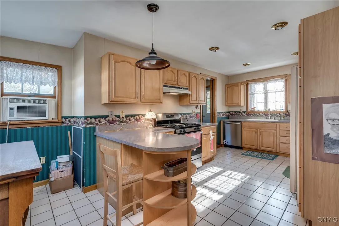 18223 Ny State Route 177 225, Adams, New York 1360, Adams, New York 13606, 3 Bedrooms Bedrooms, 11 Rooms Rooms,2 BathroomsBathrooms,Residential,For Sale,18223 Ny State Route 177 225, Adams, New York 1360,0,S1646876