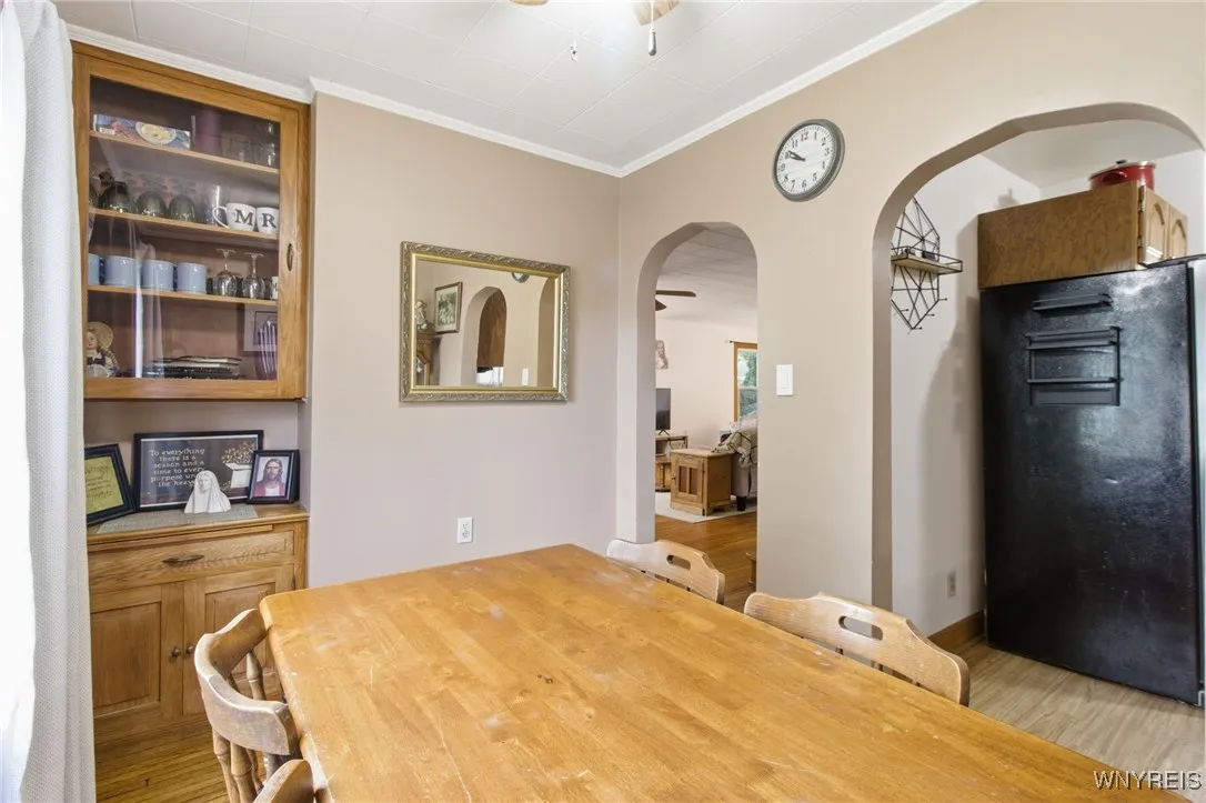 2945 Michigan Avenue, Niagara Falls, New York 1430, Niagara Falls, New York 14305, 3 Bedrooms Bedrooms, 8 Rooms Rooms,2 BathroomsBathrooms,Residential,For Sale,2945 Michigan Avenue, Niagara Falls, New York 1430,0,B1646933