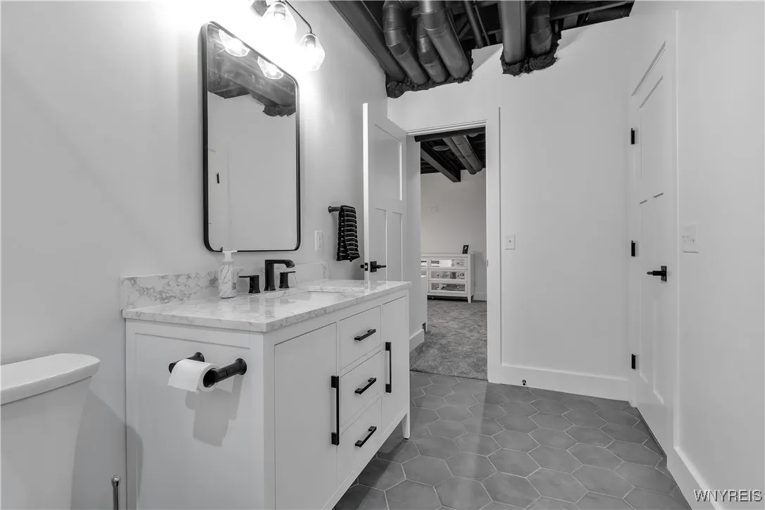 809 Casey Road, Amherst, New York 14051, Amherst, New York 14051, 3 Bedrooms Bedrooms, 7 Rooms Rooms,3 BathroomsBathrooms,Residential,For Sale,809 Casey Road, Amherst, New York 14051,0,B1646750