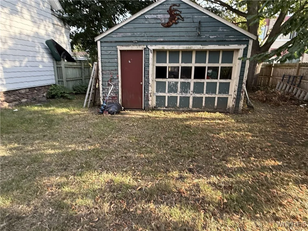 28 Lincoln Avenue, North Tonawanda, New York 14120, North Tonawanda, New York 14120, 4 Bedrooms Bedrooms, ,2 BathroomsBathrooms,Residential,For Sale,28 Lincoln Avenue, North Tonawanda, New York 14120,0,B1646858