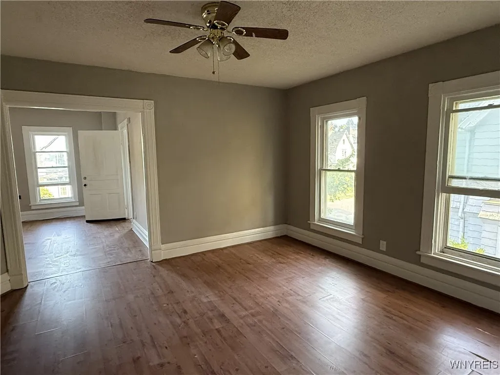 28 Lincoln Avenue, North Tonawanda, New York 14120, North Tonawanda, New York 14120, 4 Bedrooms Bedrooms, ,2 BathroomsBathrooms,Residential,For Sale,28 Lincoln Avenue, North Tonawanda, New York 14120,0,B1646858