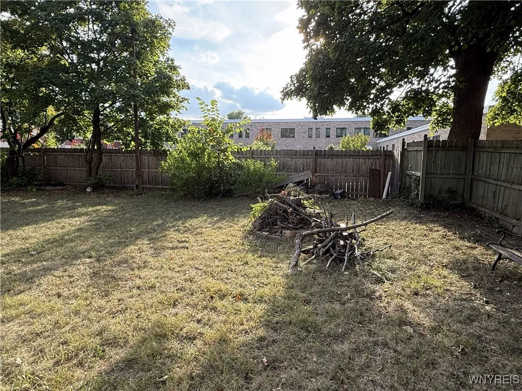 28 Lincoln Avenue, North Tonawanda, New York 14120, North Tonawanda, New York 14120, 4 Bedrooms Bedrooms, ,2 BathroomsBathrooms,Residential,For Sale,28 Lincoln Avenue, North Tonawanda, New York 14120,0,B1646858