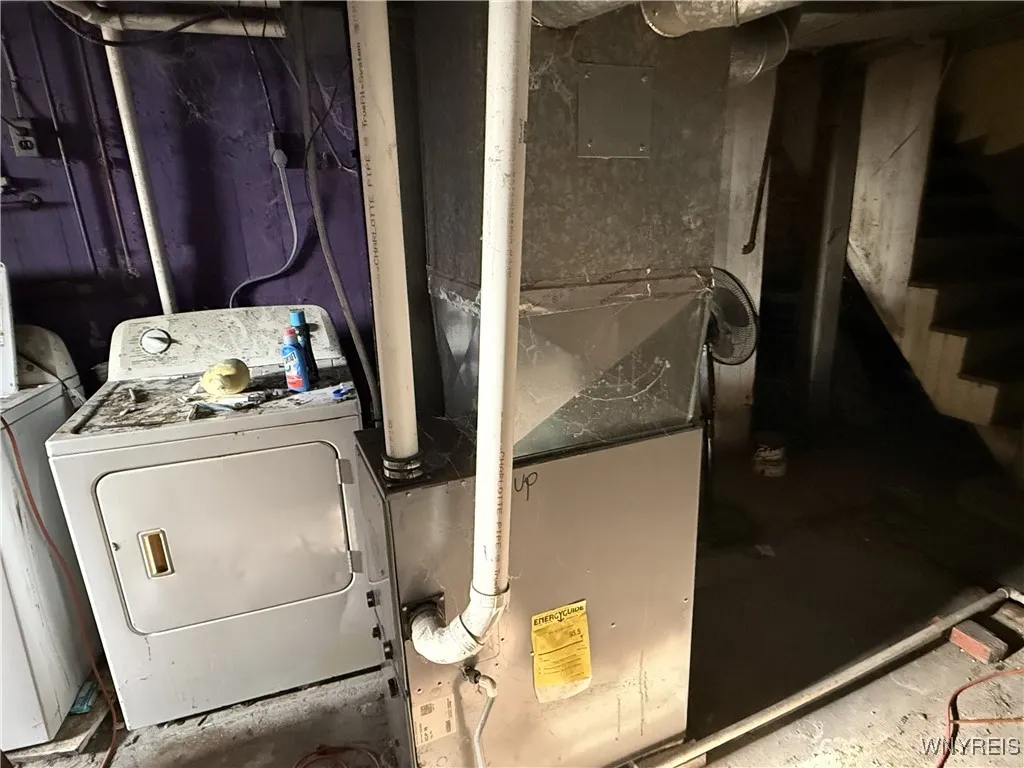 28 Lincoln Avenue, North Tonawanda, New York 14120, North Tonawanda, New York 14120, 4 Bedrooms Bedrooms, ,2 BathroomsBathrooms,Residential,For Sale,28 Lincoln Avenue, North Tonawanda, New York 14120,0,B1646858