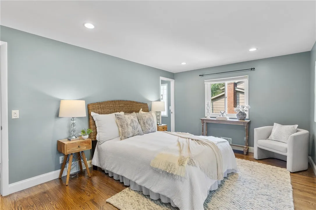 679 Heritage Drive, Greece, New York 14615, Greece, New York 14615, 5 Bedrooms Bedrooms, 11 Rooms Rooms,3 BathroomsBathrooms,Residential,For Sale,679 Heritage Drive, Greece, New York 14615,0,R1646884