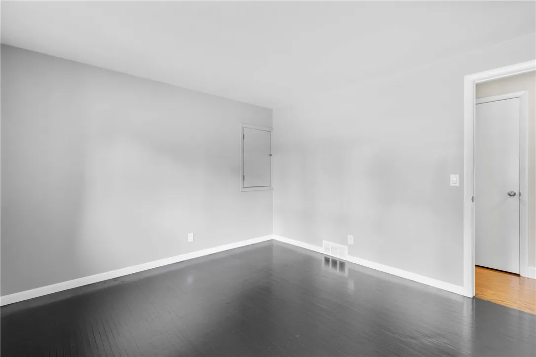 679 Heritage Drive, Greece, New York 14615, Greece, New York 14615, 5 Bedrooms Bedrooms, 11 Rooms Rooms,3 BathroomsBathrooms,Residential,For Sale,679 Heritage Drive, Greece, New York 14615,0,R1646884