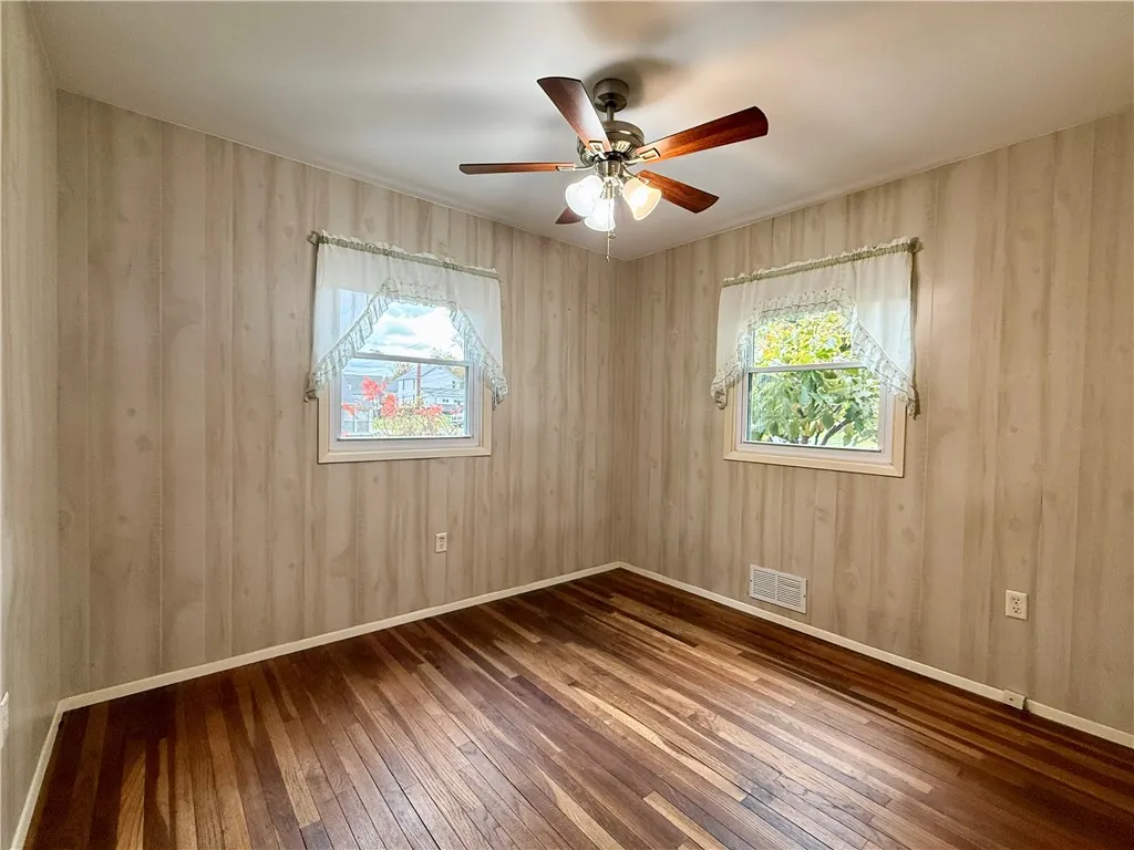 37 Rockland Avenue, Bradford City, Pennsylvania 16, Bradford City, Pennsylvania 16701, 3 Bedrooms Bedrooms, 5 Rooms Rooms,1 BathroomBathrooms,Residential,Closed,37 Rockland Avenue, Bradford City, Pennsylvania 16,0,R1646792