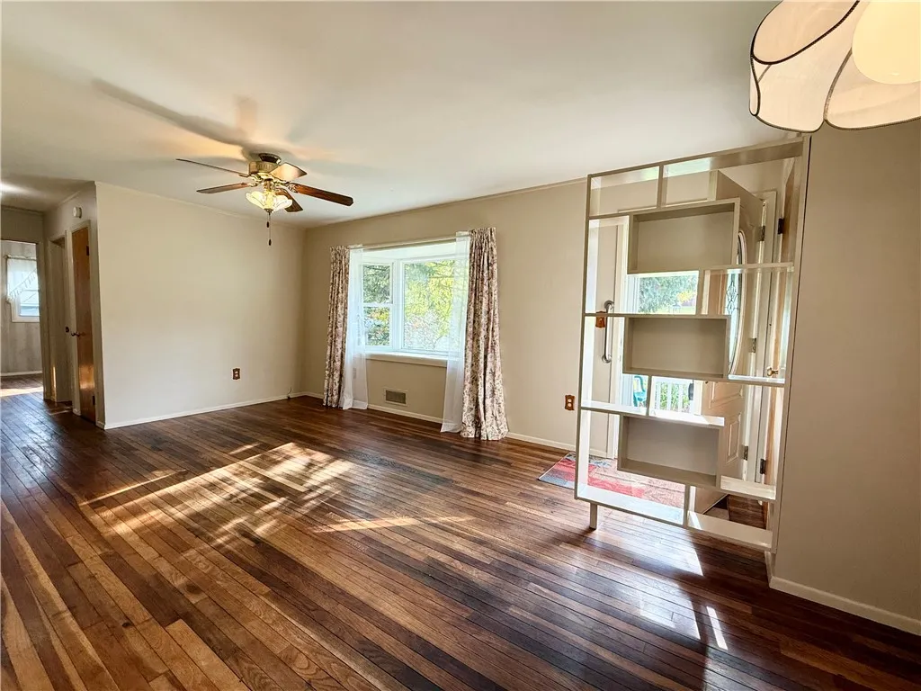 37 Rockland Avenue, Bradford City, Pennsylvania 16, Bradford City, Pennsylvania 16701, 3 Bedrooms Bedrooms, 5 Rooms Rooms,1 BathroomBathrooms,Residential,Closed,37 Rockland Avenue, Bradford City, Pennsylvania 16,0,R1646792