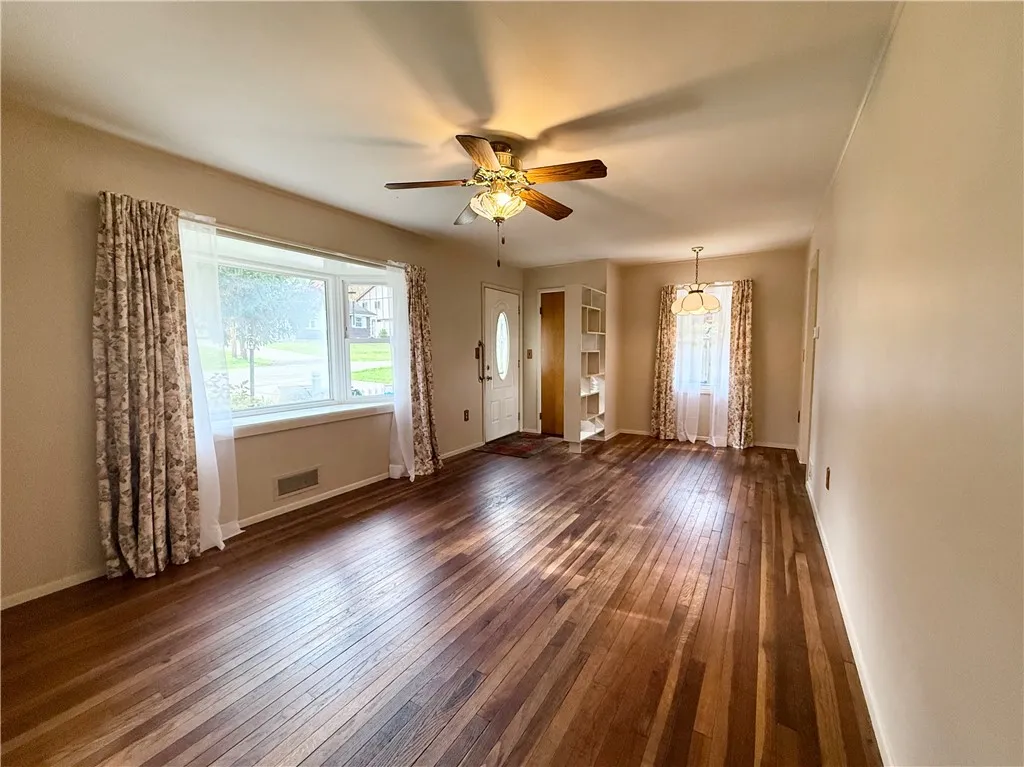 37 Rockland Avenue, Bradford City, Pennsylvania 16, Bradford City, Pennsylvania 16701, 3 Bedrooms Bedrooms, 5 Rooms Rooms,1 BathroomBathrooms,Residential,Closed,37 Rockland Avenue, Bradford City, Pennsylvania 16,0,R1646792