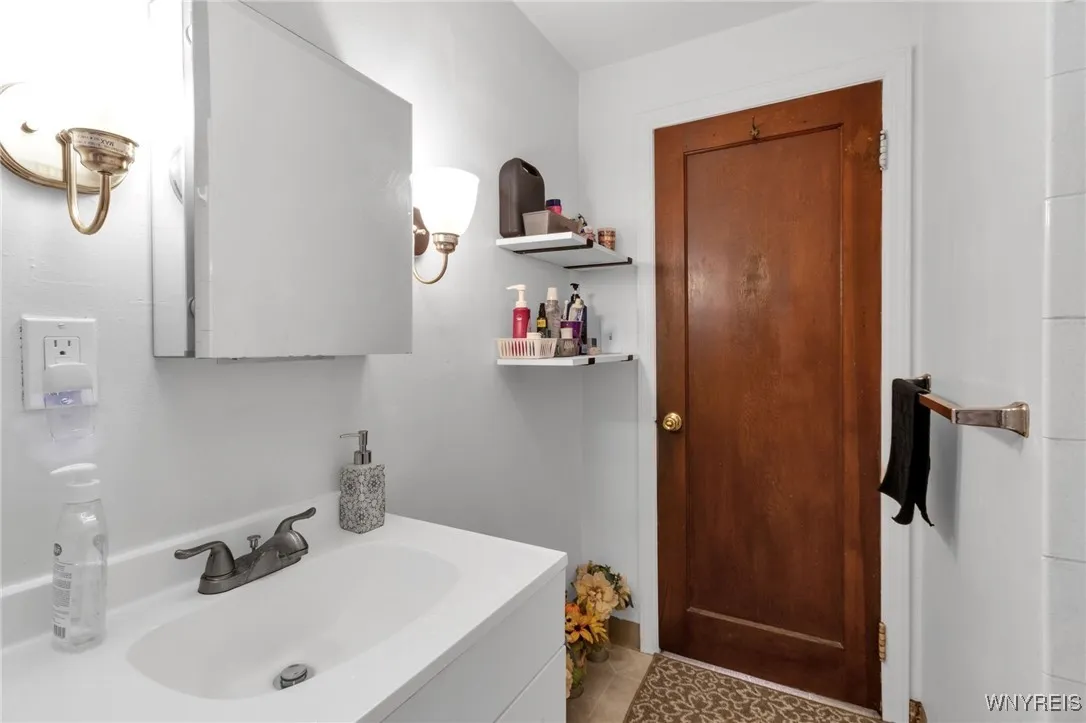 232 Callodine Avenue, Amherst, New York 14226, Amherst, New York 14226, 4 Bedrooms Bedrooms, ,2 BathroomsBathrooms,Residential,Closed,232 Callodine Avenue, Amherst, New York 14226,0,B1646902