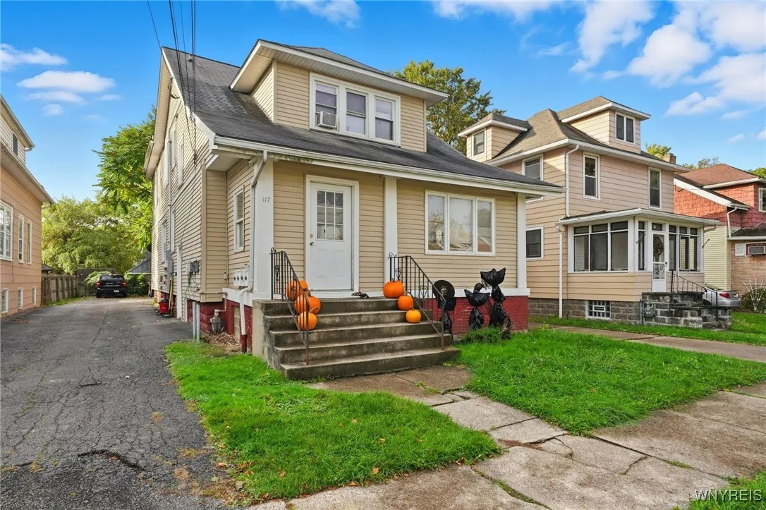 117 Bloomfield Avenue, Buffalo, New York 14220, Buffalo, New York 14220, 4 Bedrooms Bedrooms, ,4 BathroomsBathrooms,Residential,For Sale,117 Bloomfield Avenue, Buffalo, New York 14220,0,B1646936