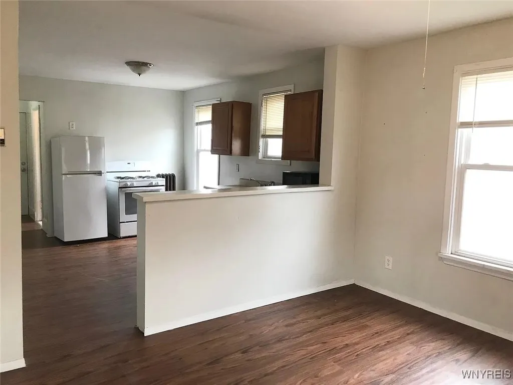 117 Bloomfield Avenue, Buffalo, New York 14220, Buffalo, New York 14220, 4 Bedrooms Bedrooms, ,4 BathroomsBathrooms,Residential,For Sale,117 Bloomfield Avenue, Buffalo, New York 14220,0,B1646936