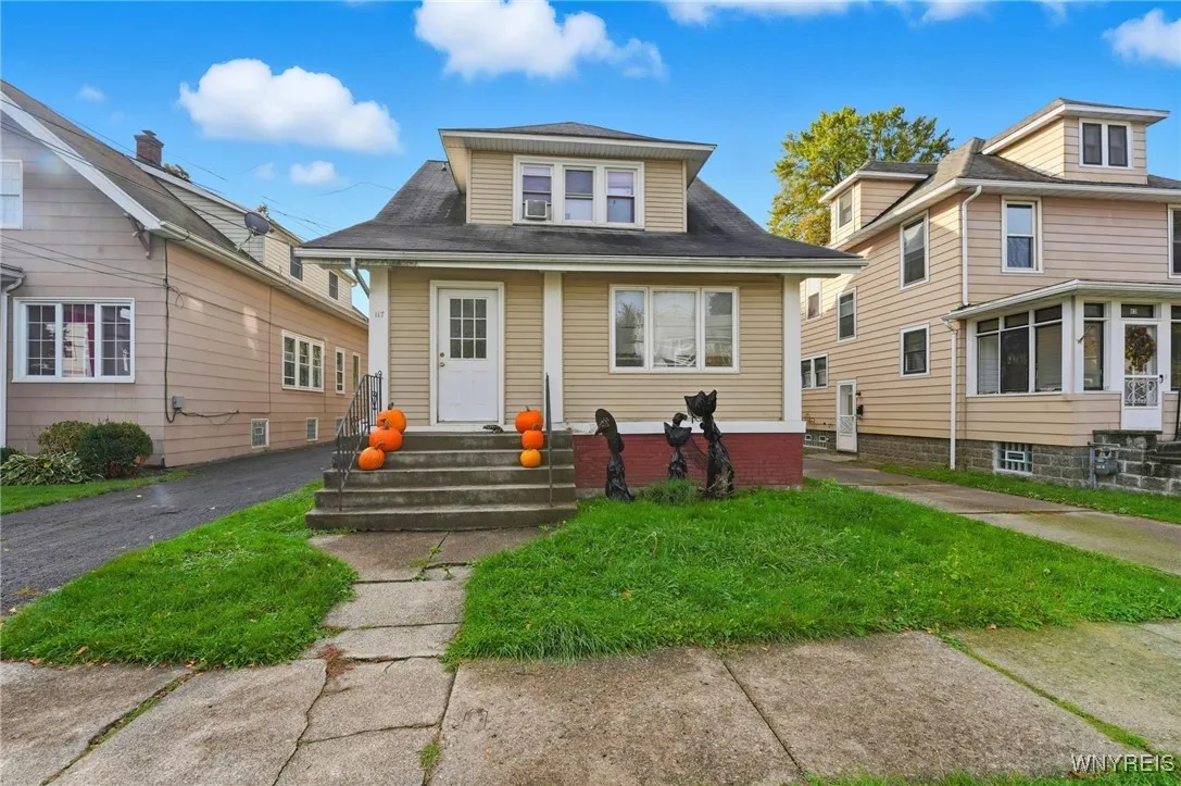 117 Bloomfield Avenue, Buffalo, New York 14220, Buffalo, New York 14220, 4 Bedrooms Bedrooms, ,4 BathroomsBathrooms,Residential,For Sale,117 Bloomfield Avenue, Buffalo, New York 14220,0,B1646936