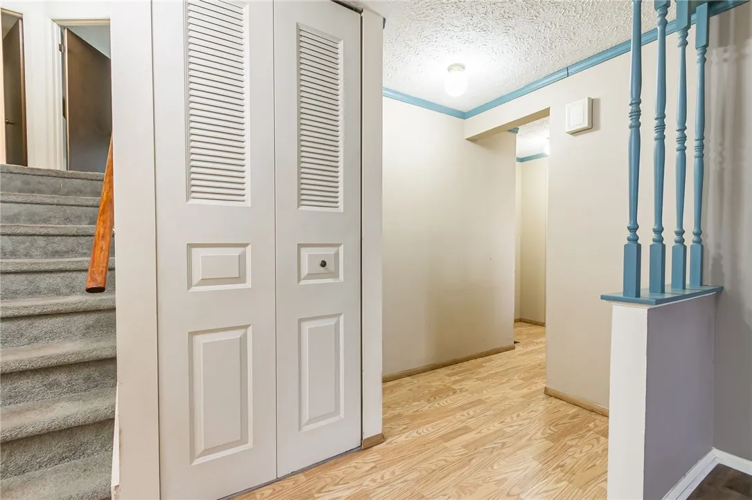 53 Wildherd Drive, Henrietta, New York 14467, Henrietta, New York 14467, 3 Bedrooms Bedrooms, 7 Rooms Rooms,1 BathroomBathrooms,Residential,For Sale,53 Wildherd Drive, Henrietta, New York 14467,0,R1647016