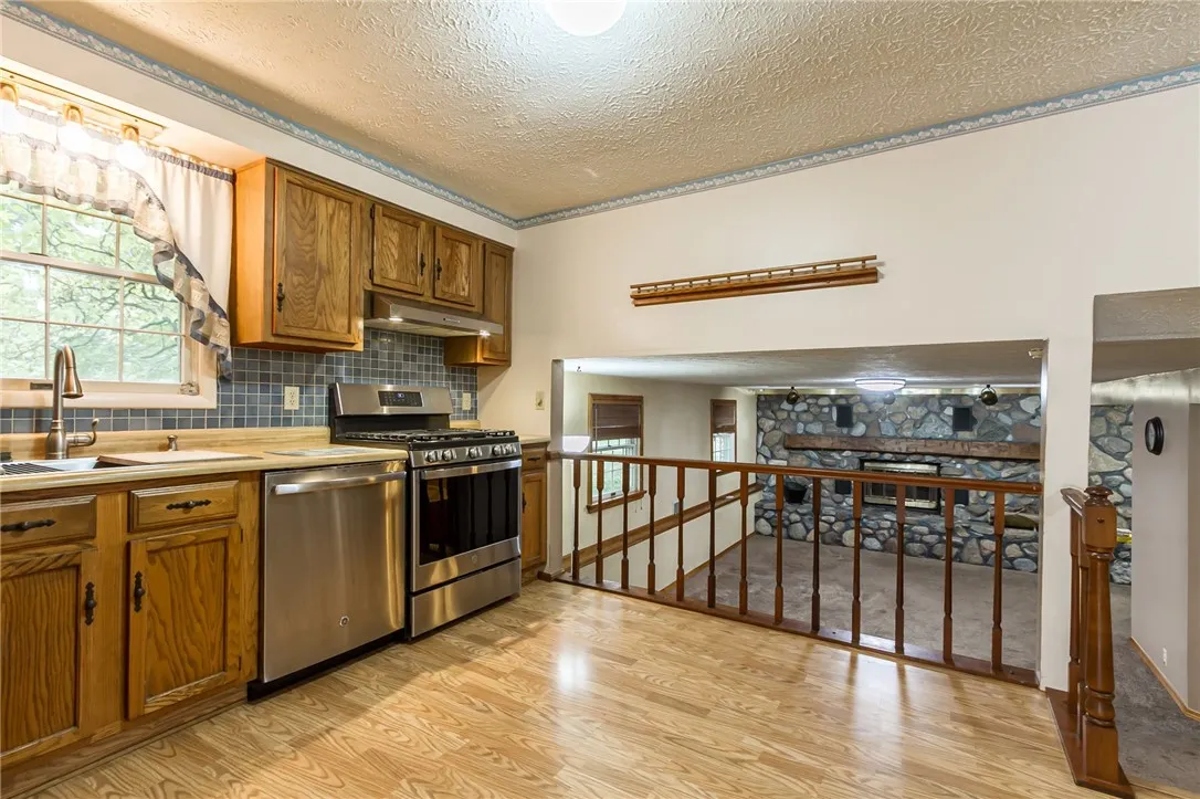 53 Wildherd Drive, Henrietta, New York 14467, Henrietta, New York 14467, 3 Bedrooms Bedrooms, 7 Rooms Rooms,1 BathroomBathrooms,Residential,For Sale,53 Wildherd Drive, Henrietta, New York 14467,0,R1647016