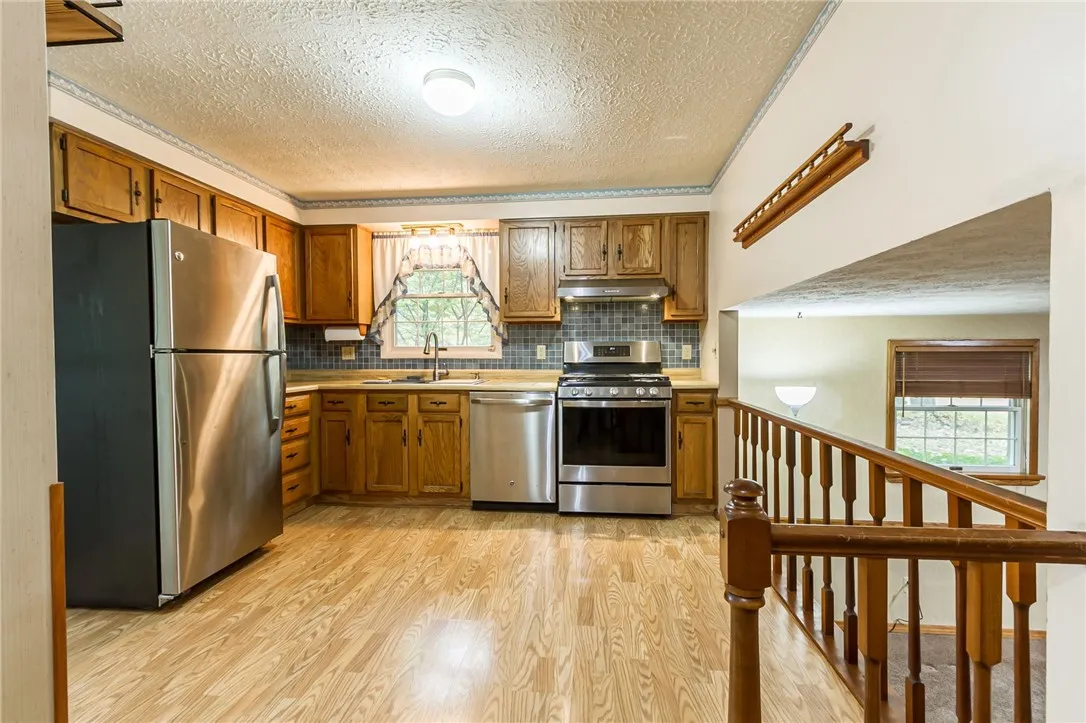 53 Wildherd Drive, Henrietta, New York 14467, Henrietta, New York 14467, 3 Bedrooms Bedrooms, 7 Rooms Rooms,1 BathroomBathrooms,Residential,For Sale,53 Wildherd Drive, Henrietta, New York 14467,0,R1647016