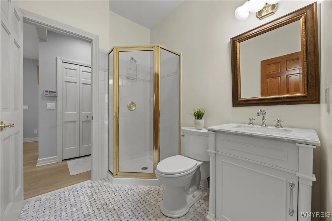 4990 Sandstone Court, Clarence, New York 14031, Clarence, New York 14031, 5 Bedrooms Bedrooms, 10 Rooms Rooms,4 BathroomsBathrooms,Residential,For Sale,4990 Sandstone Court, Clarence, New York 14031,0,B1646106