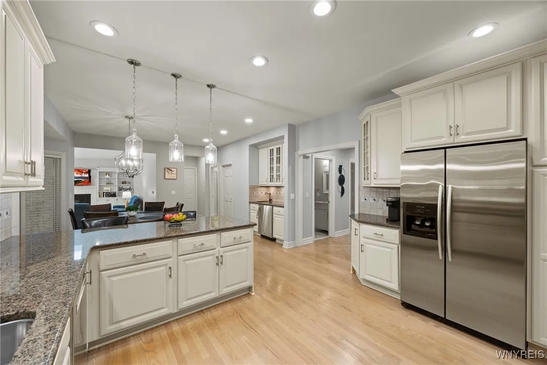 4990 Sandstone Court, Clarence, New York 14031, Clarence, New York 14031, 5 Bedrooms Bedrooms, 10 Rooms Rooms,4 BathroomsBathrooms,Residential,For Sale,4990 Sandstone Court, Clarence, New York 14031,0,B1646106