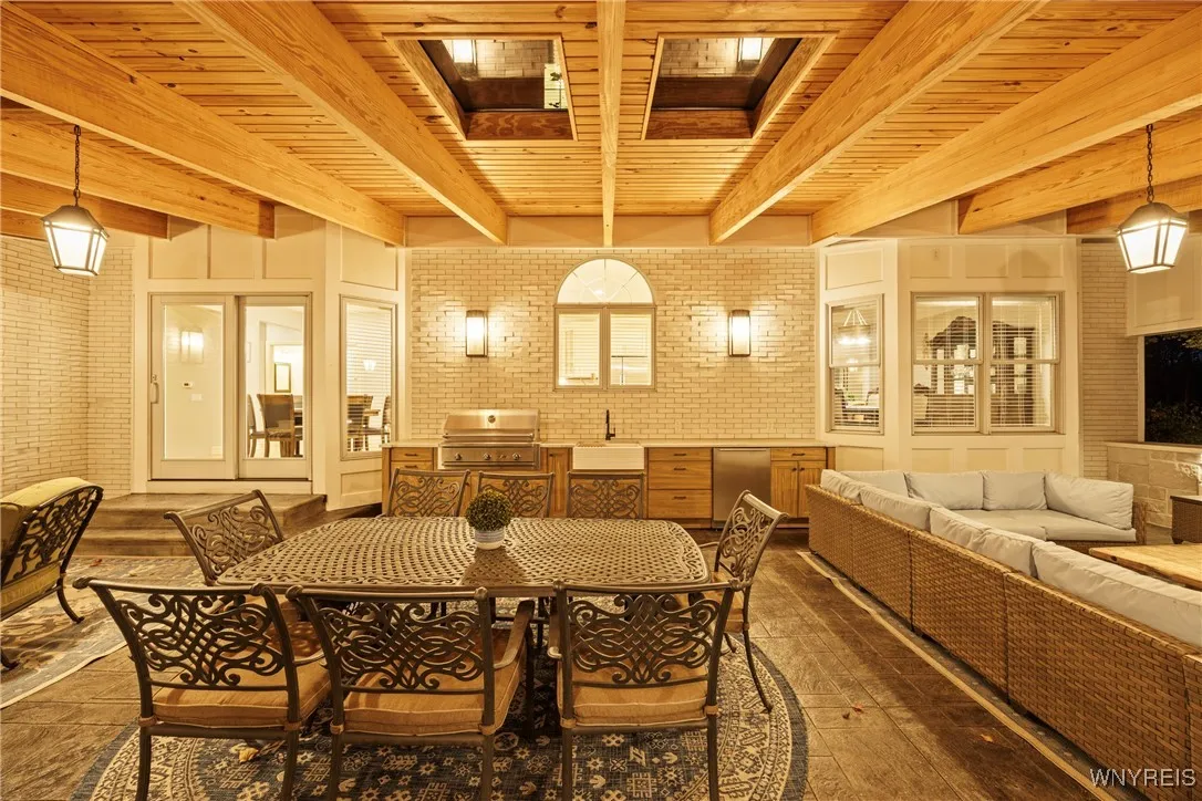 4990 Sandstone Court, Clarence, New York 14031, Clarence, New York 14031, 5 Bedrooms Bedrooms, 10 Rooms Rooms,4 BathroomsBathrooms,Residential,For Sale,4990 Sandstone Court, Clarence, New York 14031,0,B1646106