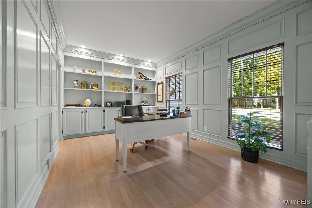 4990 Sandstone Court, Clarence, New York 14031, Clarence, New York 14031, 5 Bedrooms Bedrooms, 10 Rooms Rooms,4 BathroomsBathrooms,Residential,For Sale,4990 Sandstone Court, Clarence, New York 14031,0,B1646106