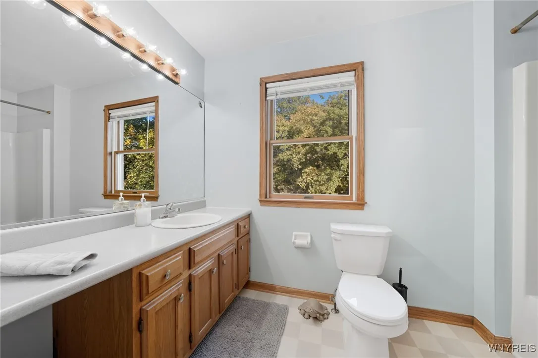 186 Timberlink Drive, Grand Island, New York 14072, Grand Island, New York 14072, 4 Bedrooms Bedrooms, 12 Rooms Rooms,2 BathroomsBathrooms,Residential,For Sale,186 Timberlink Drive, Grand Island, New York 14072,0,B1647030