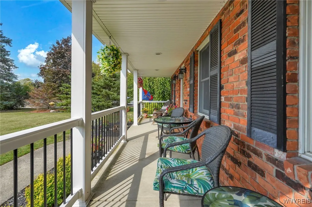 186 Timberlink Drive, Grand Island, New York 14072, Grand Island, New York 14072, 4 Bedrooms Bedrooms, 12 Rooms Rooms,2 BathroomsBathrooms,Residential,For Sale,186 Timberlink Drive, Grand Island, New York 14072,0,B1647030