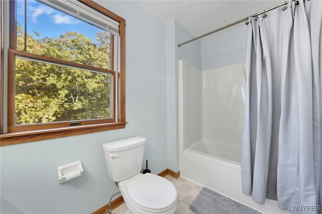 186 Timberlink Drive, Grand Island, New York 14072, Grand Island, New York 14072, 4 Bedrooms Bedrooms, 12 Rooms Rooms,2 BathroomsBathrooms,Residential,For Sale,186 Timberlink Drive, Grand Island, New York 14072,0,B1647030