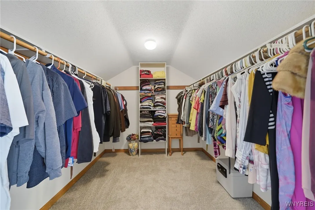 186 Timberlink Drive, Grand Island, New York 14072, Grand Island, New York 14072, 4 Bedrooms Bedrooms, 12 Rooms Rooms,2 BathroomsBathrooms,Residential,For Sale,186 Timberlink Drive, Grand Island, New York 14072,0,B1647030