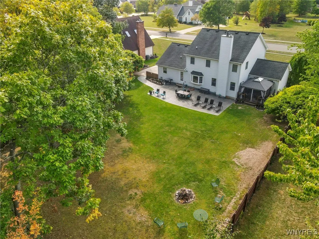 186 Timberlink Drive, Grand Island, New York 14072, Grand Island, New York 14072, 4 Bedrooms Bedrooms, 12 Rooms Rooms,2 BathroomsBathrooms,Residential,For Sale,186 Timberlink Drive, Grand Island, New York 14072,0,B1647030