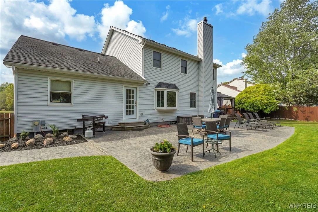 186 Timberlink Drive, Grand Island, New York 14072, Grand Island, New York 14072, 4 Bedrooms Bedrooms, 12 Rooms Rooms,2 BathroomsBathrooms,Residential,For Sale,186 Timberlink Drive, Grand Island, New York 14072,0,B1647030