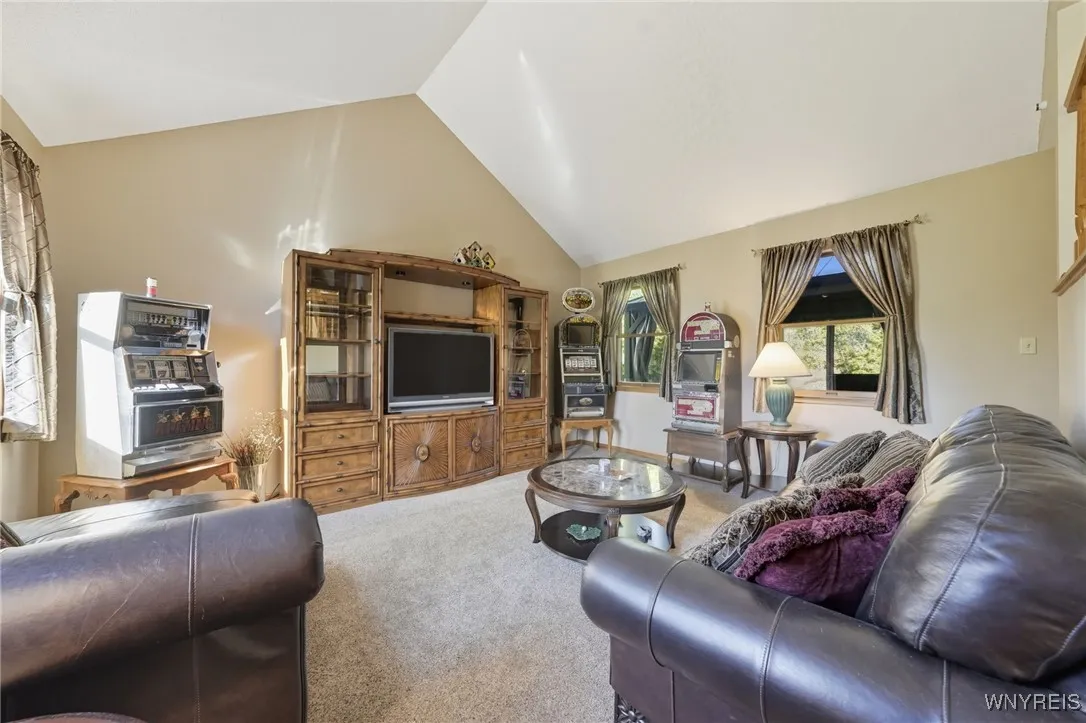 186 Timberlink Drive, Grand Island, New York 14072, Grand Island, New York 14072, 4 Bedrooms Bedrooms, 12 Rooms Rooms,2 BathroomsBathrooms,Residential,For Sale,186 Timberlink Drive, Grand Island, New York 14072,0,B1647030