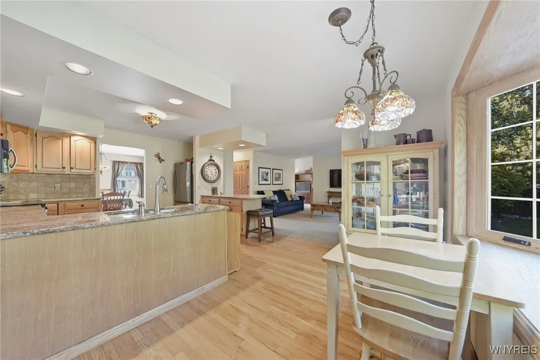 186 Timberlink Drive, Grand Island, New York 14072, Grand Island, New York 14072, 4 Bedrooms Bedrooms, 12 Rooms Rooms,2 BathroomsBathrooms,Residential,For Sale,186 Timberlink Drive, Grand Island, New York 14072,0,B1647030