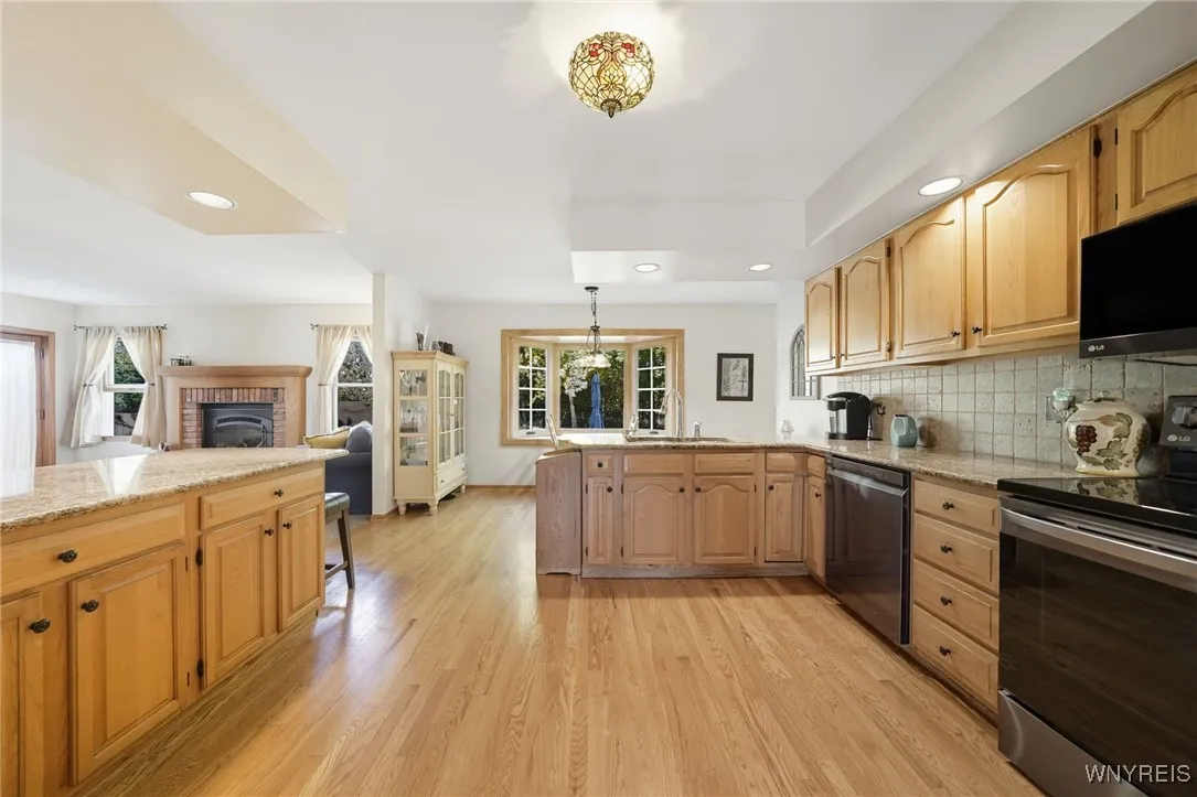 186 Timberlink Drive, Grand Island, New York 14072, Grand Island, New York 14072, 4 Bedrooms Bedrooms, 12 Rooms Rooms,2 BathroomsBathrooms,Residential,For Sale,186 Timberlink Drive, Grand Island, New York 14072,0,B1647030