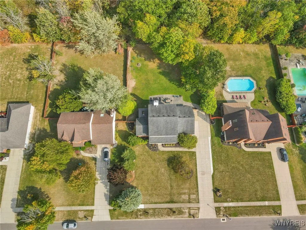 186 Timberlink Drive, Grand Island, New York 14072, Grand Island, New York 14072, 4 Bedrooms Bedrooms, 12 Rooms Rooms,2 BathroomsBathrooms,Residential,For Sale,186 Timberlink Drive, Grand Island, New York 14072,0,B1647030