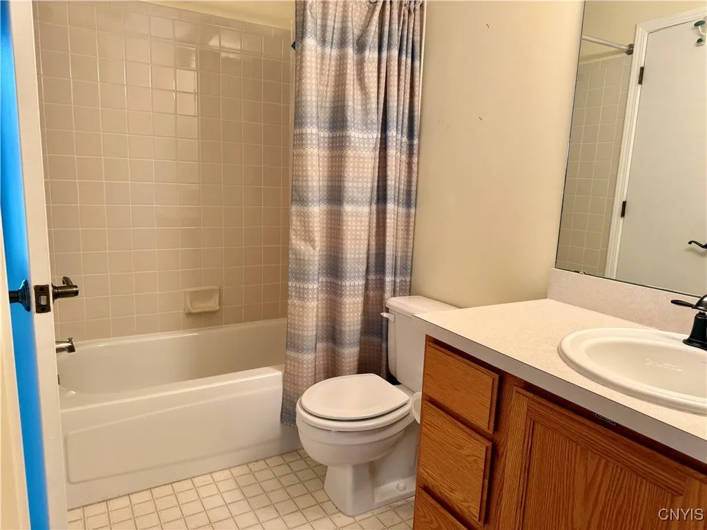 2402 Pipers Court, Lysander, New York 13027, Lysander, New York 13027, 2 Bedrooms Bedrooms, 4 Rooms Rooms,2 BathroomsBathrooms,Residential,For Sale,2402 Pipers Court, Lysander, New York 13027,0,S1646957