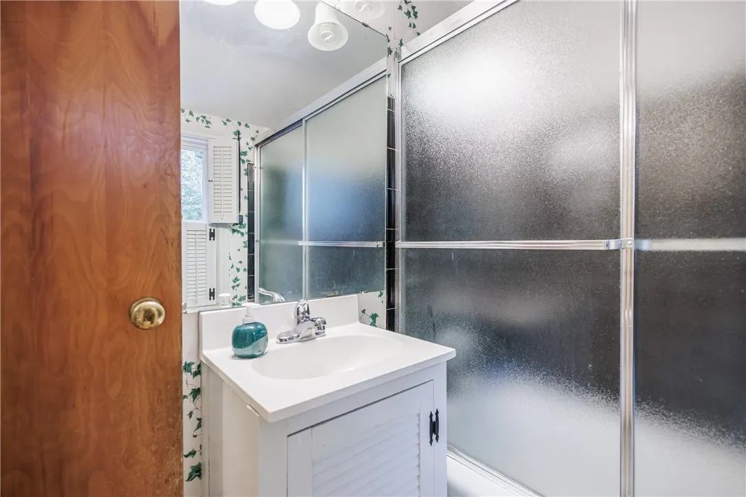 10 Peachtree Road, Penfield, New York 14526, Penfield, New York 14526, 3 Bedrooms Bedrooms, 7 Rooms Rooms,2 BathroomsBathrooms,Residential,Closed,10 Peachtree Road, Penfield, New York 14526,0,R1645673