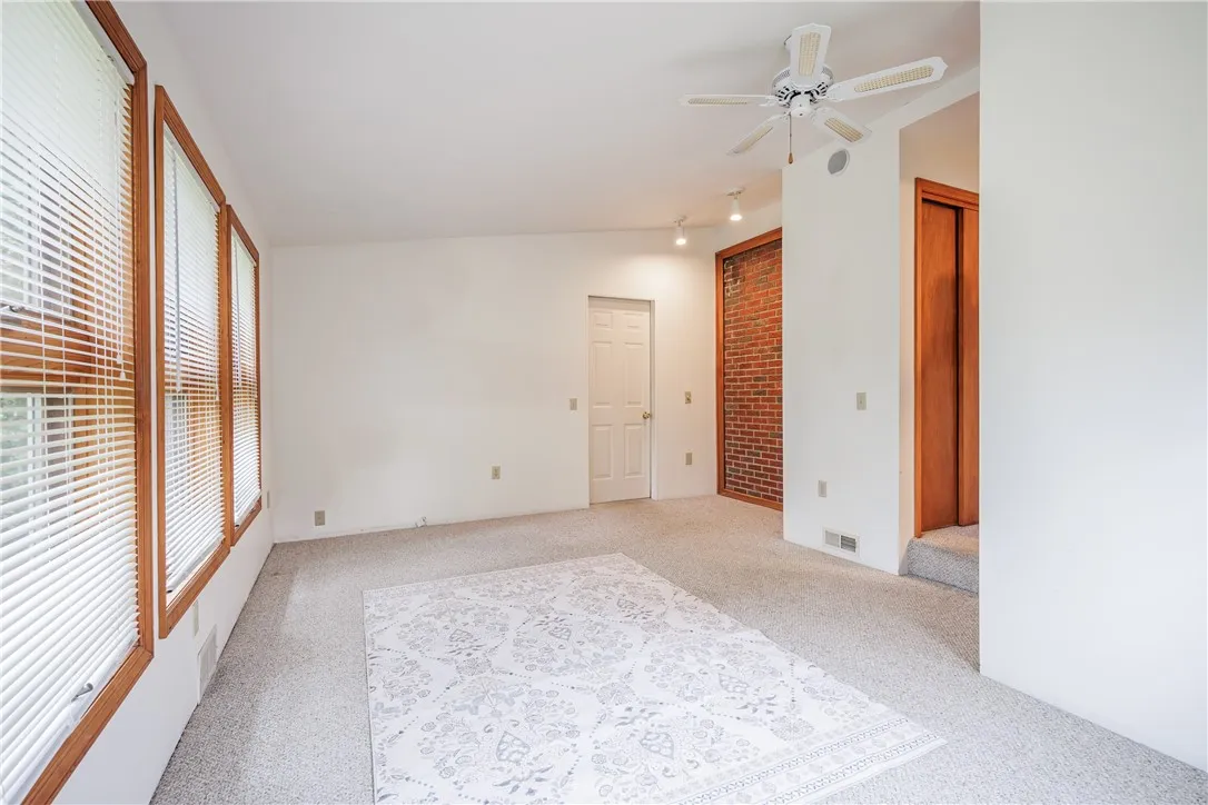 10 Peachtree Road, Penfield, New York 14526, Penfield, New York 14526, 3 Bedrooms Bedrooms, 7 Rooms Rooms,2 BathroomsBathrooms,Residential,Closed,10 Peachtree Road, Penfield, New York 14526,0,R1645673