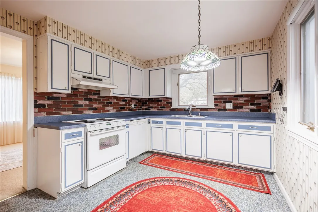 10 Peachtree Road, Penfield, New York 14526, Penfield, New York 14526, 3 Bedrooms Bedrooms, 7 Rooms Rooms,2 BathroomsBathrooms,Residential,Closed,10 Peachtree Road, Penfield, New York 14526,0,R1645673