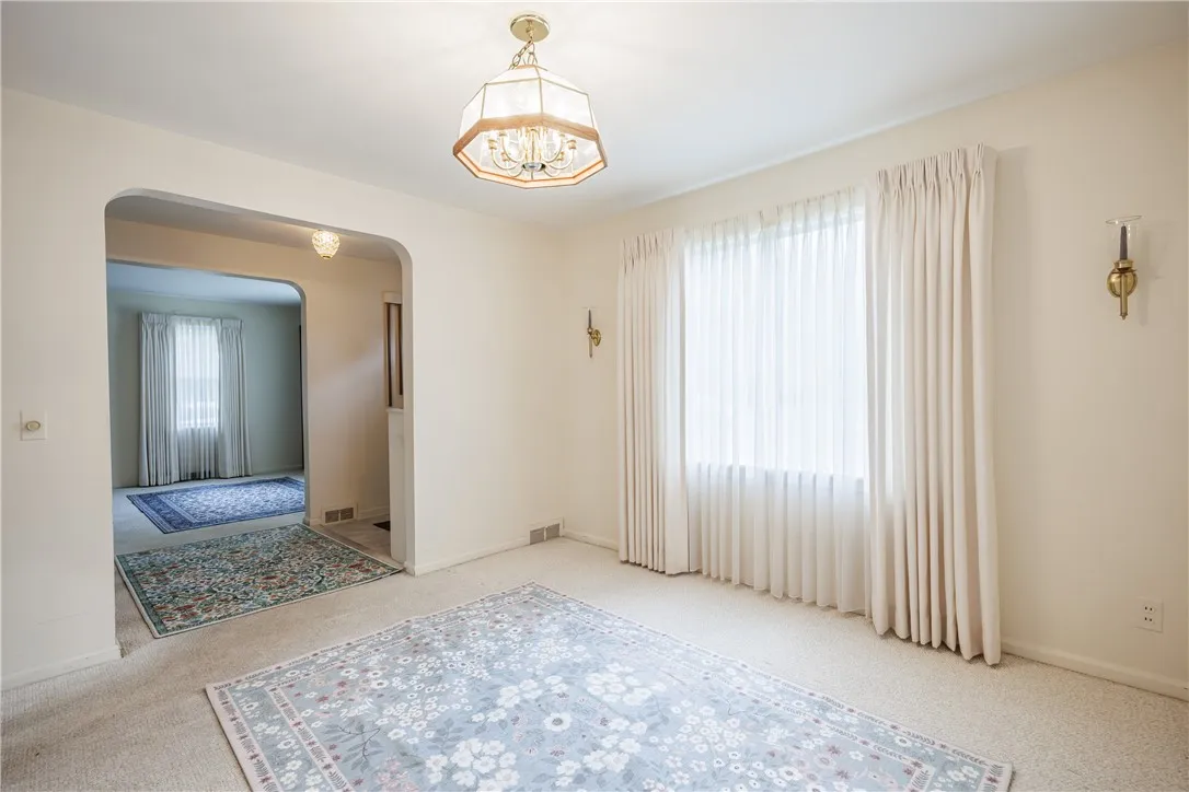 10 Peachtree Road, Penfield, New York 14526, Penfield, New York 14526, 3 Bedrooms Bedrooms, 7 Rooms Rooms,2 BathroomsBathrooms,Residential,Closed,10 Peachtree Road, Penfield, New York 14526,0,R1645673